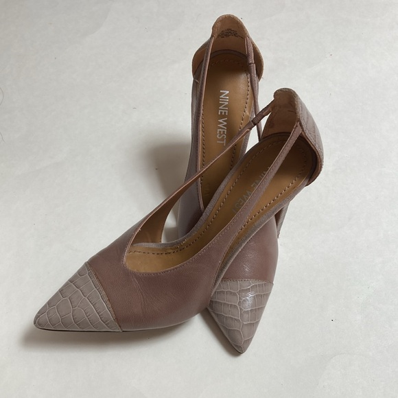 Shoes 2 inches heels - Picture 2 of 8